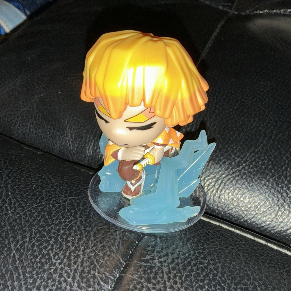 Demon Slayer Funko Mystery Minis Vinyl Figures Zenitsu Glow 1/72